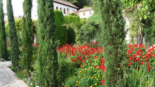 Les jardins du Palais Generalife: lieu où les rois se réfugiaient en dehors de la vie publique