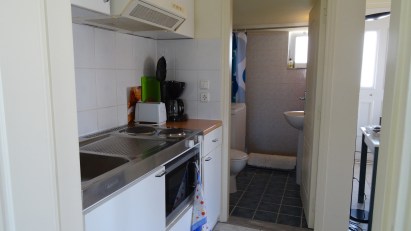 Cuisinette et salle de bain